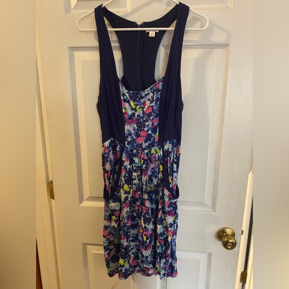 Dress with pockets!